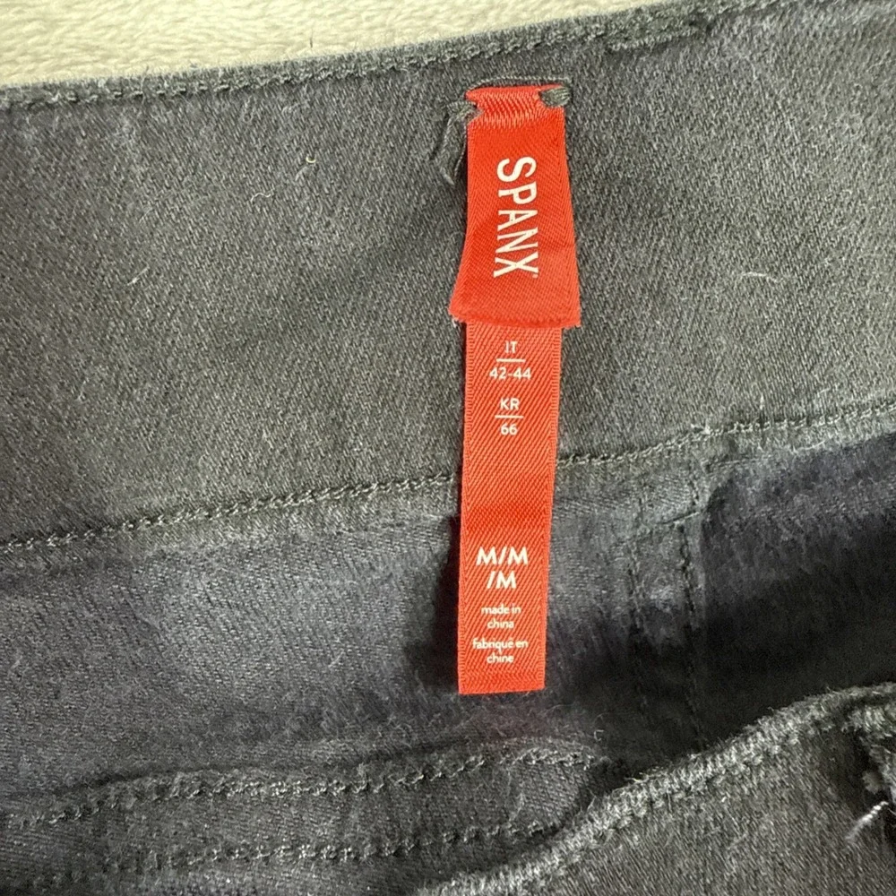 SPANX Pull-on Stretch EveryWear Flare Jeans Black Size Medium 20326R (28X33) - Picture 3 of 9